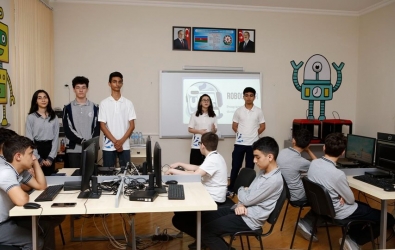 Uşaq Səfirlər Məclisinin "RoboCoder" təlimlər silsiləsinə start verildi