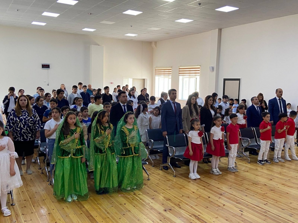 Uşaq Səfirlər Məclisinin Xızı rayonu üzrə nümayəndələri Tamam Sadıxova və Umud Yenikeyevin təşəbbüsü