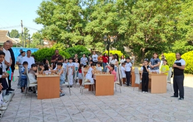 Uşaq Səfirlər Məclisinin Mingəçevir şəhər üzrə region fəalları Mustafazadə Xədicə, Abbaslı Bətül və Nəbiyeva Ayanın təşəbbüsü