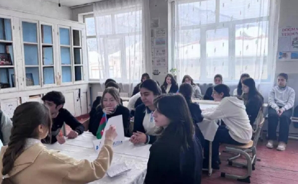 Uşaq Səfirlər Məclisinin Oğuz rayon üzrə nümayəndələri Aysu Salamzadə və Həbib Naxçıvanskinin təşəbbüsü