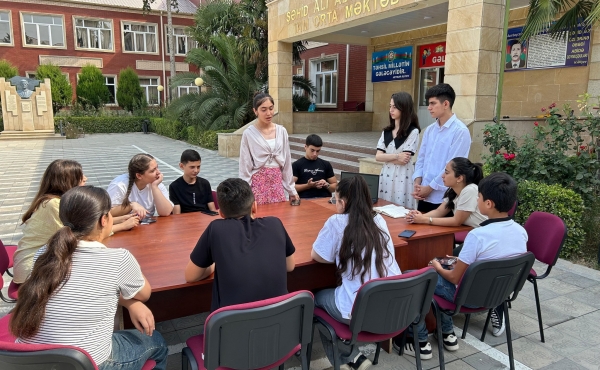 Uşaq Səfirlər Məclisinin Bərdə rayonu üzrə nümayəndələri Kənan Əlizadə və Zəhra Əliyevanın təşəbbüsü