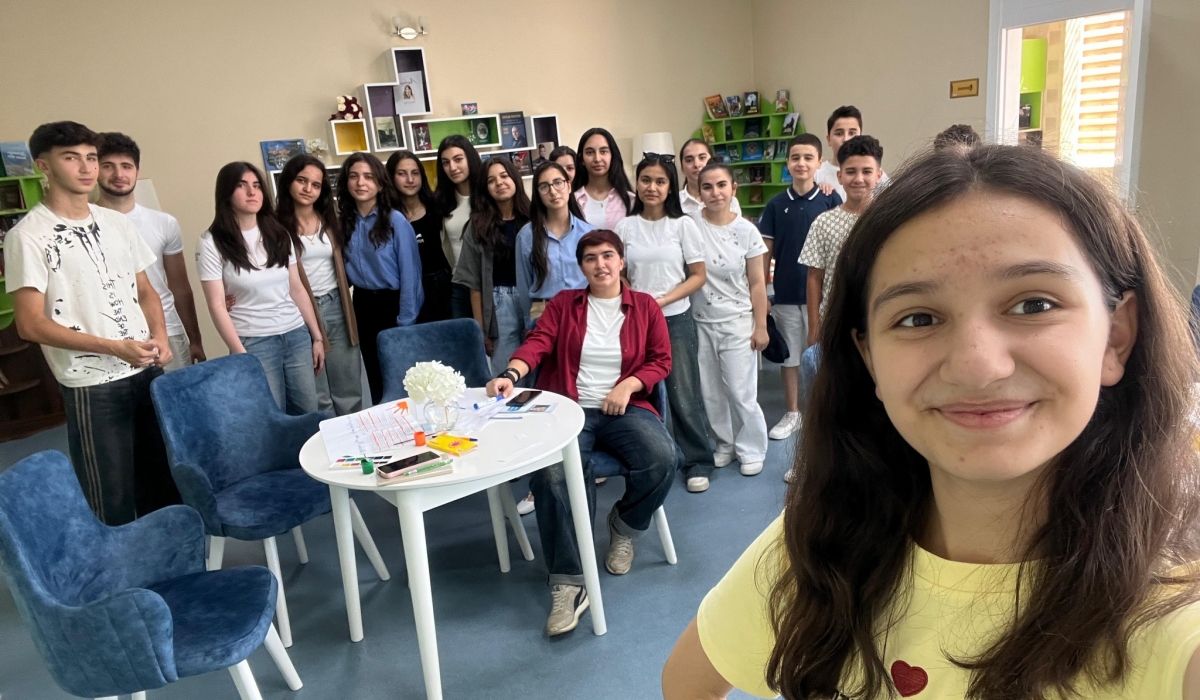 Uşaq Səfirlər Məclisinin İsmayıllı rayonu nümayəndələri və fəalı Dəniz Eminovanın təşəbbüsü