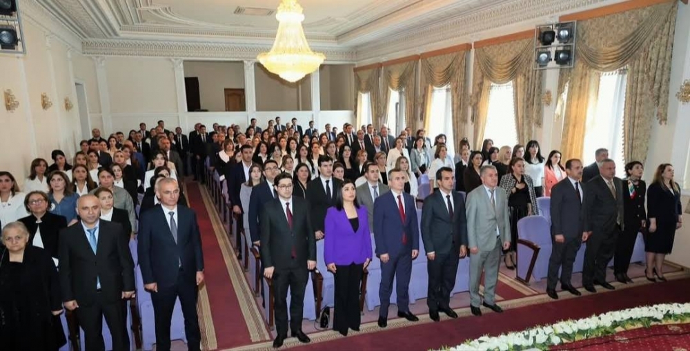 Uşaq Səfirlər Məclisinin Mingəçevir şəhəri üzrə fəalları Abbaslı Bətül və Mustafazadə Xədicənin təşəbbüsü