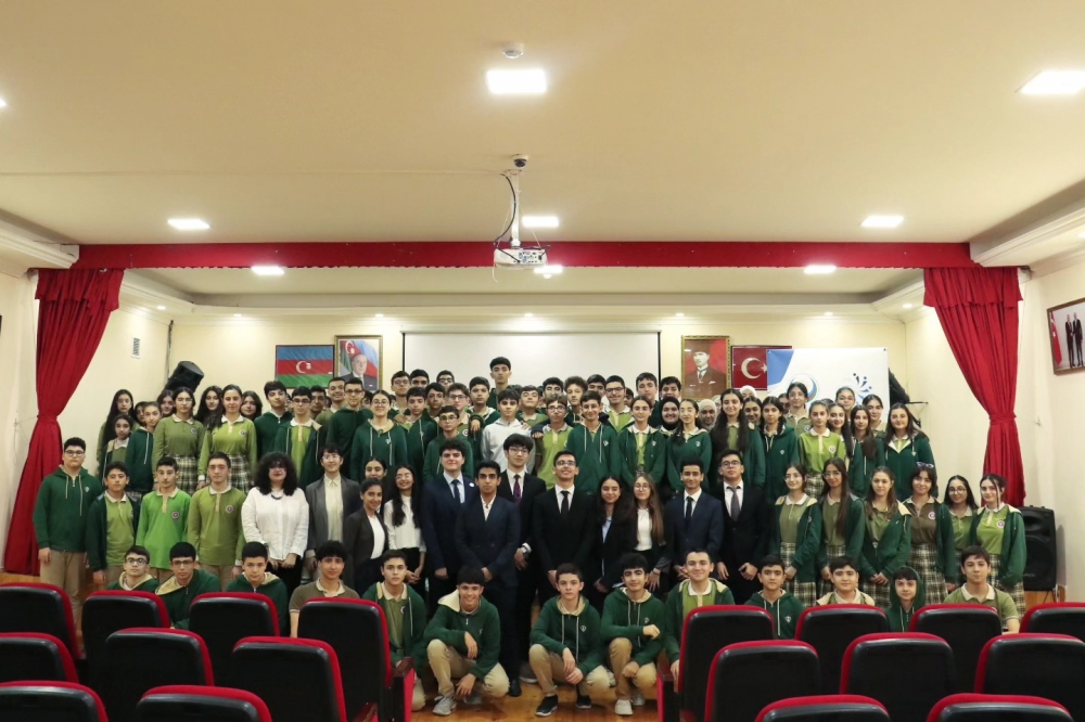 13 Noyabr 2025-ci il tarixində Uşaq Səfirlər Məclisinin Bakı fəalları İmran Quliyev və Kənan Quliyev təşəbbüsü