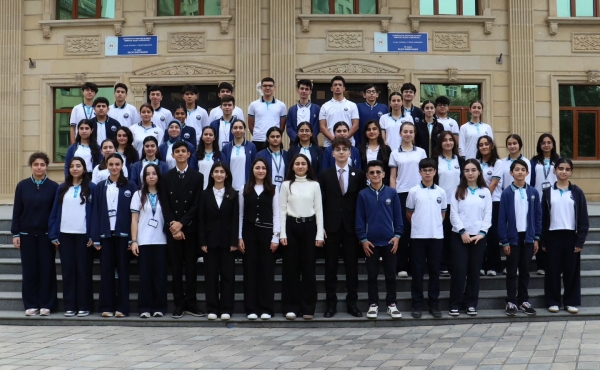 14 noyabr 2025-ci il tarixində Uşaq Səfirlər Məclisinin Bakı fəalları İnci Abbaslı və Fidan Abbaslının təşəbbüsü