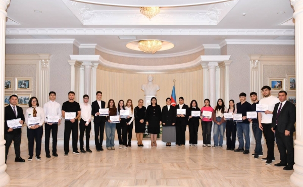 Uşaq Səfirlər Məclisinin Abşeron rayonu üzrə nümayəndələri Ayxan Abbaszadə və Zəhra Əliyevanın təşəbbüsü