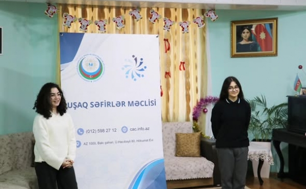 Ailə, Qadın və Uşaq Problemləri üzrə Dövlət Komitəsinin layihəsi əsasında fəaliyyət göstərən Uşaq Səfirlər Məclisinin 1 nömrəli Ailə Tipli Kiçik Qrup evində “Düşüncədən qələbəyə”