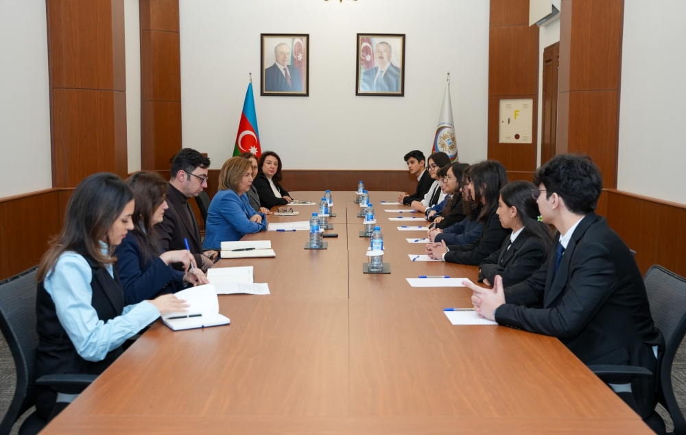 Bahar Muradova Uşaq Səfirlər Məclisinin yeni seçilmiş üzvləri ilə görüşüb