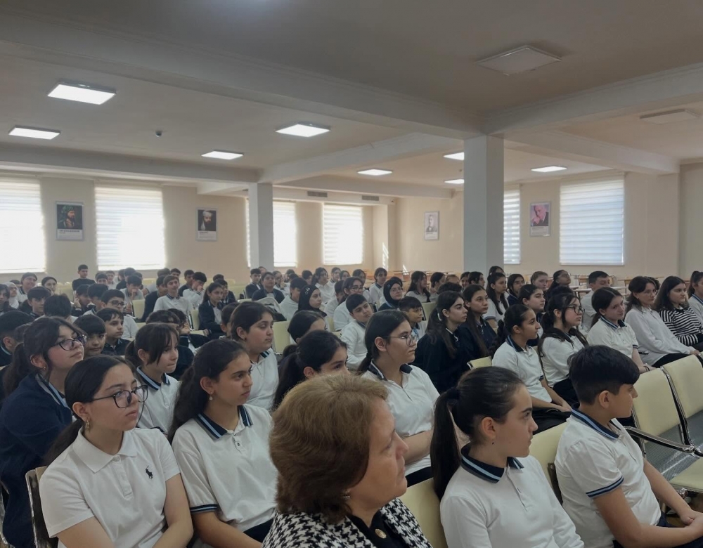 16 mart 2026-cı il tarixində Uşaq Səfirlər Məclisinin üzvləri tərəfindən 263 nömrəli tam orta məktəbin şagirdlər üçün maarifləndirici tədbir təşkil olunub.