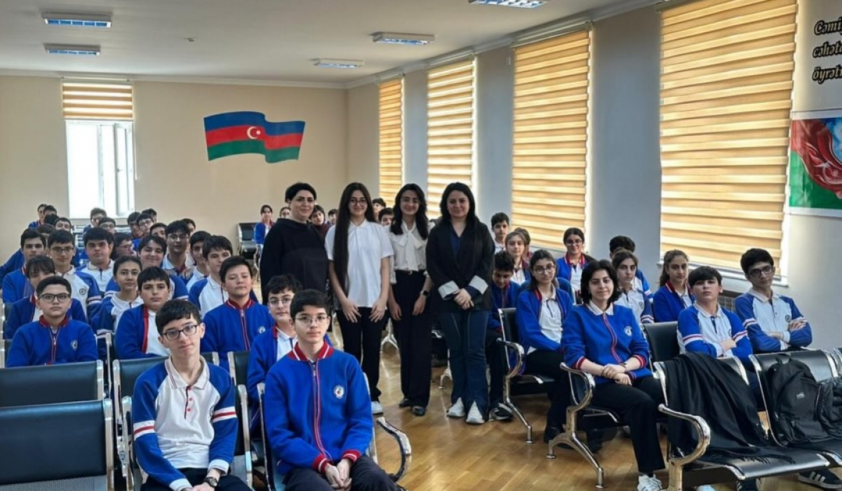18 mart 2026-cı il tarixində Uşaq Səfirlər Məclisinin üzvləri tərəfindən Fizika, riyaziyyat və informatika təmayüllü respublika liseyində şagirdlər üçün maarifləndirici tədbir təşkil olunub.