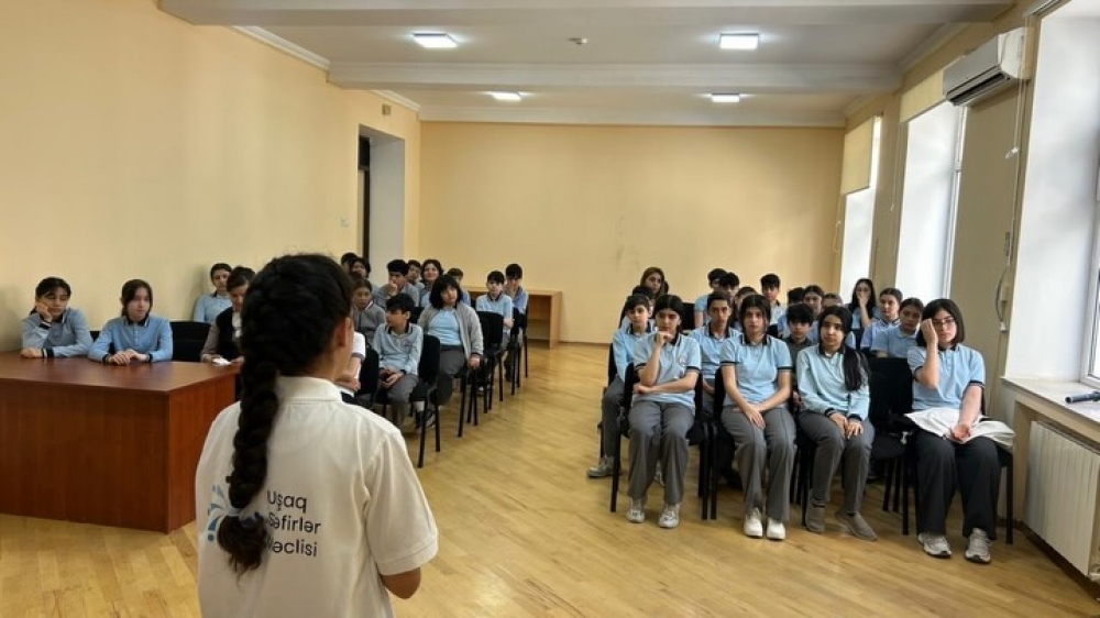 16 aprel 2026-cı il tarixində Uşaq Səfirlər Məclisinin üzvləri tərəfindən Alı Mustafayev adına 202 nömrəli tam orta məktəbdə şagirdlər üçün maarifləndirici tədbir təşkil olunub.