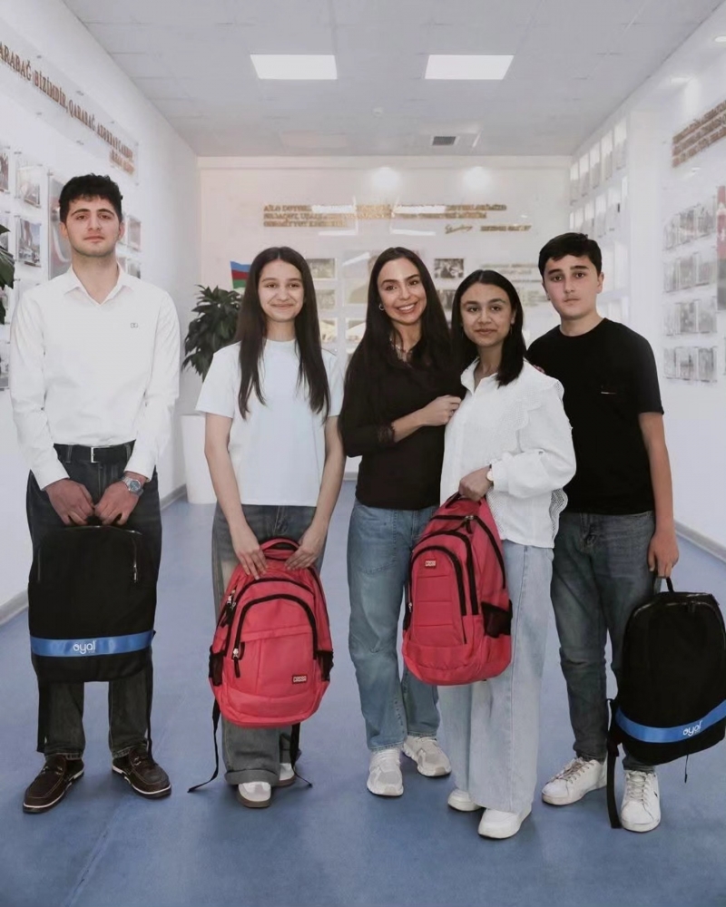 Heydər Əliyev Fondunun vitse-prezidenti Leyla Əliyeva 25 aprel tarixində İsmayıllı Rayon Uşaq və Ailələrə Dəstək Mərkəzində olub.