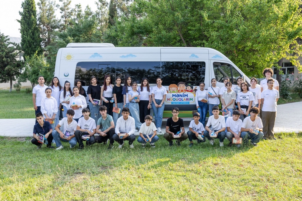 “Mənim hüquqlarım” təşviqat avtobusu Oğuz rayonunda.