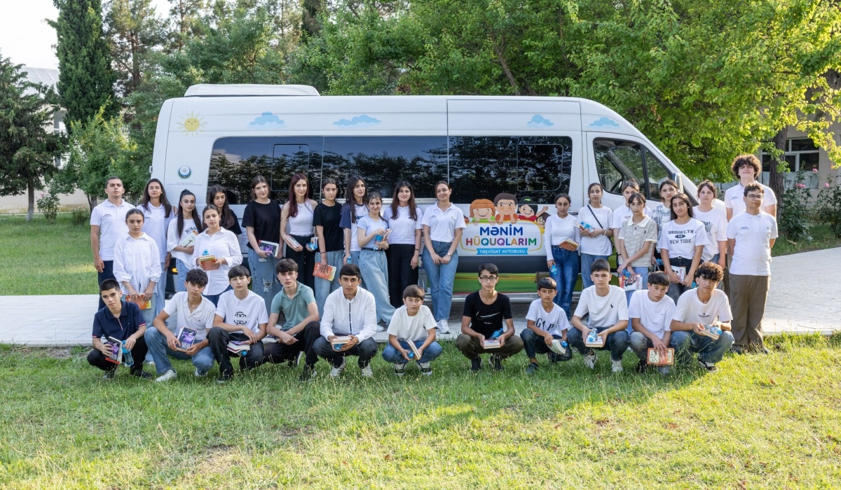 “Mənim hüquqlarım” təşviqat avtobusu Oğuz rayonunda.